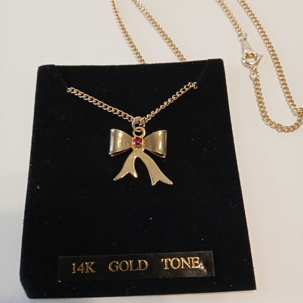 NEW BOW KNOT Ruby Rhinestone 14k GoldTone Plated 22"Spring Ring Closure Necklace